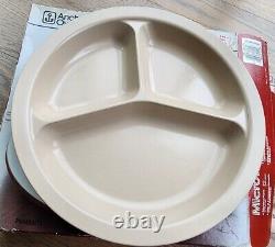 Two NEW ANCHOR OVENWARE MICROWARE DIVIDED PLATE With COVER 9 5/8